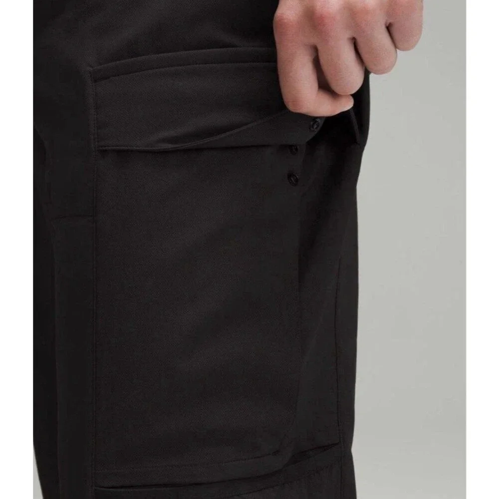 Lululemon Lab Cargo Joggers Black Textured Ripstop Pants Mens 32 LW5GGCS
